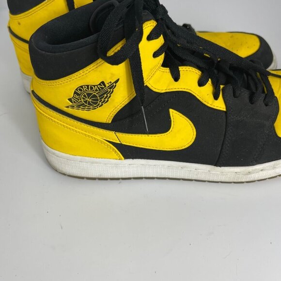 Jordan 1 Retro Mid \